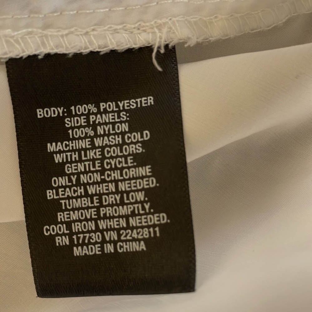Mossimo Tank Top - Picture 4 of 5